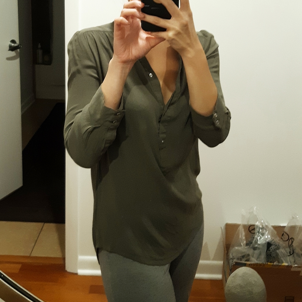 🌻 H&M | Olive Army Green Viscose Blouse - Picture 6 of 6